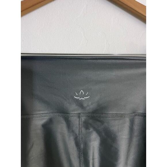 Beyond Yoga L Leggings High Rise Shine Twinkle Gray Stretch Pants Crop - Picture 6 of 7